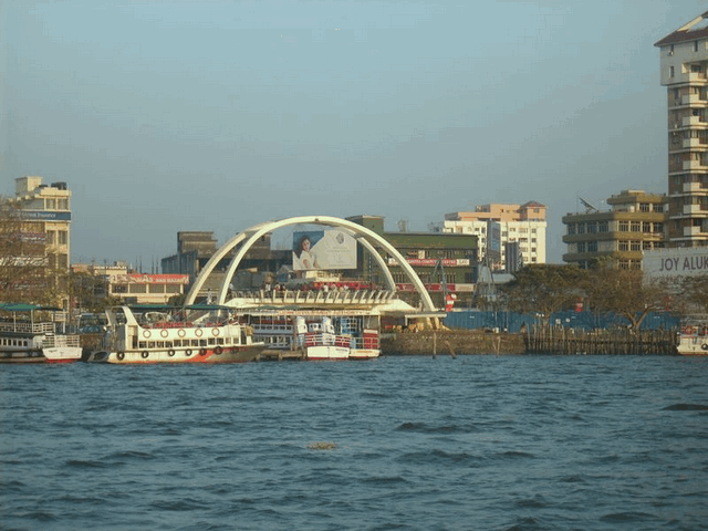  Arrival Cochin - Munnar